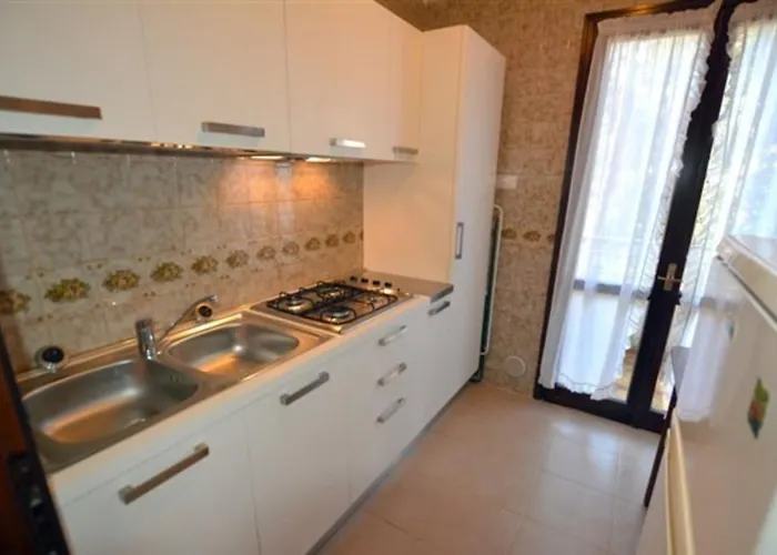 Ξενοδοχείο Wide Row House With Private Fenced Garden For 9 Guests In Lignano Pineta Λινιάνο Σαμπιαντόρο