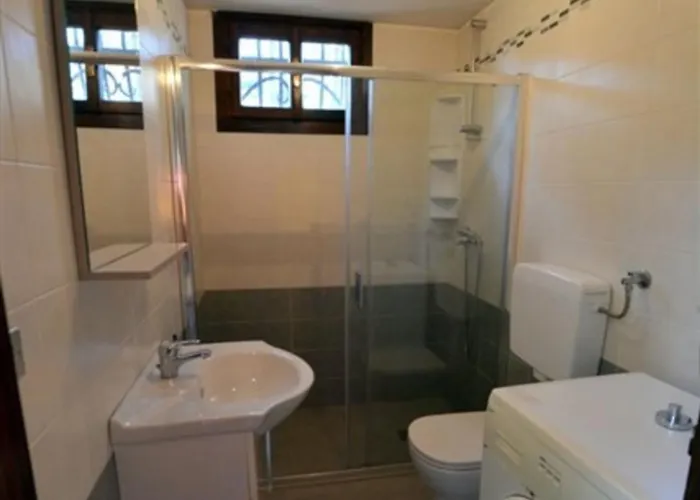 Ξενοδοχείο Wide Row House With Private Fenced Garden For 9 Guests In Lignano Pineta Λινιάνο Σαμπιαντόρο